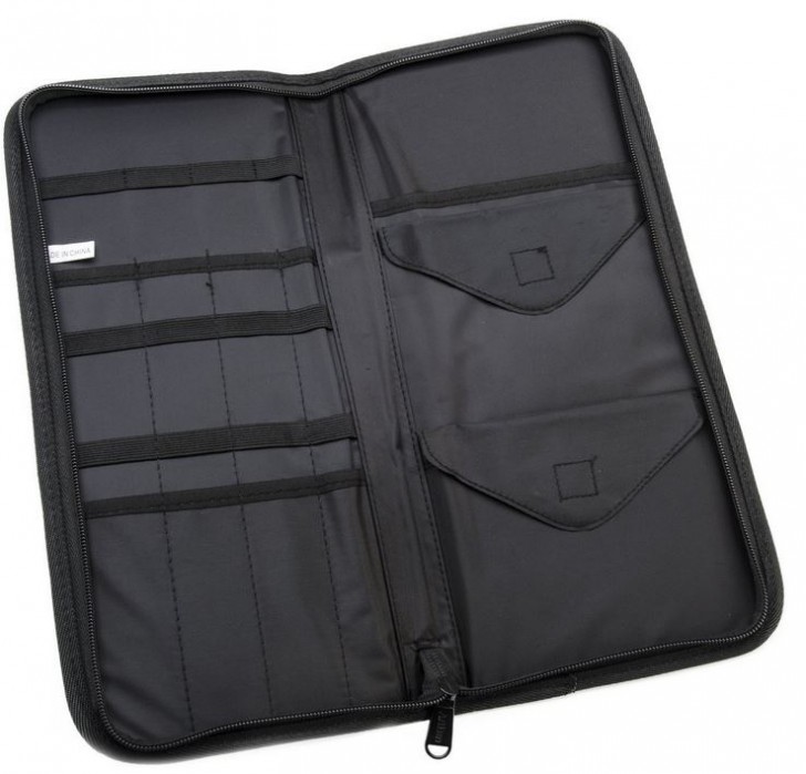 Keep crochet hooks (including Tunisian!), notions, and accessories organized and ready to go with this fab case from ArtBin!
