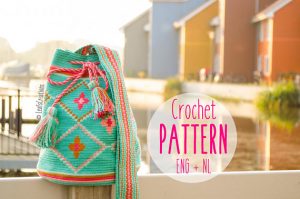 Mochila bag with flowers