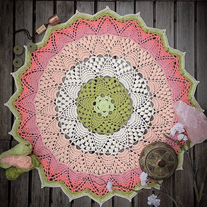 Lotus Blossom mandala crochet pattern