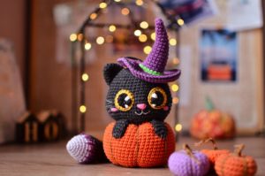 Cat in Pumpkin Crochet Pattern