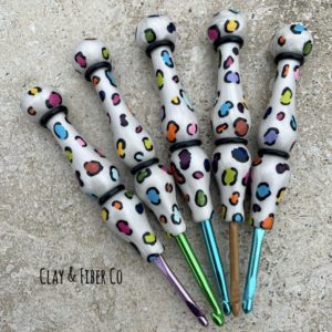 Rainbow Leopard Print Ergonomic Crochet Hook
