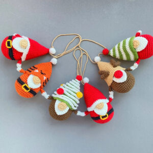 Christmas Gnome Garland
