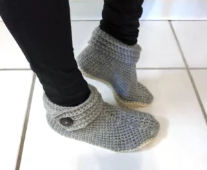 Womens Buttoned Up Slipper