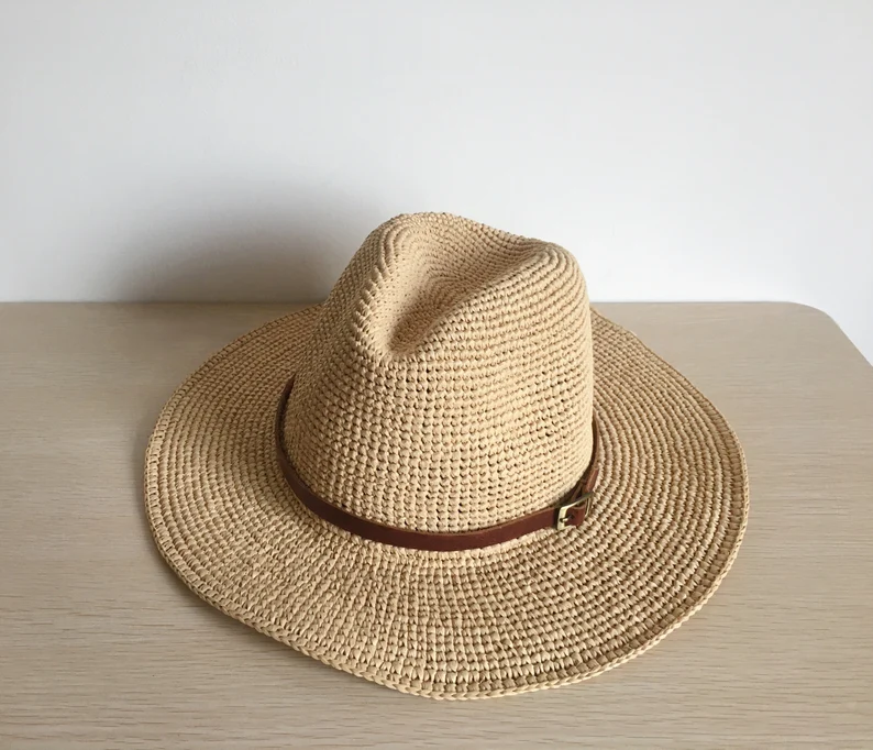 This crochet summer hat pattern