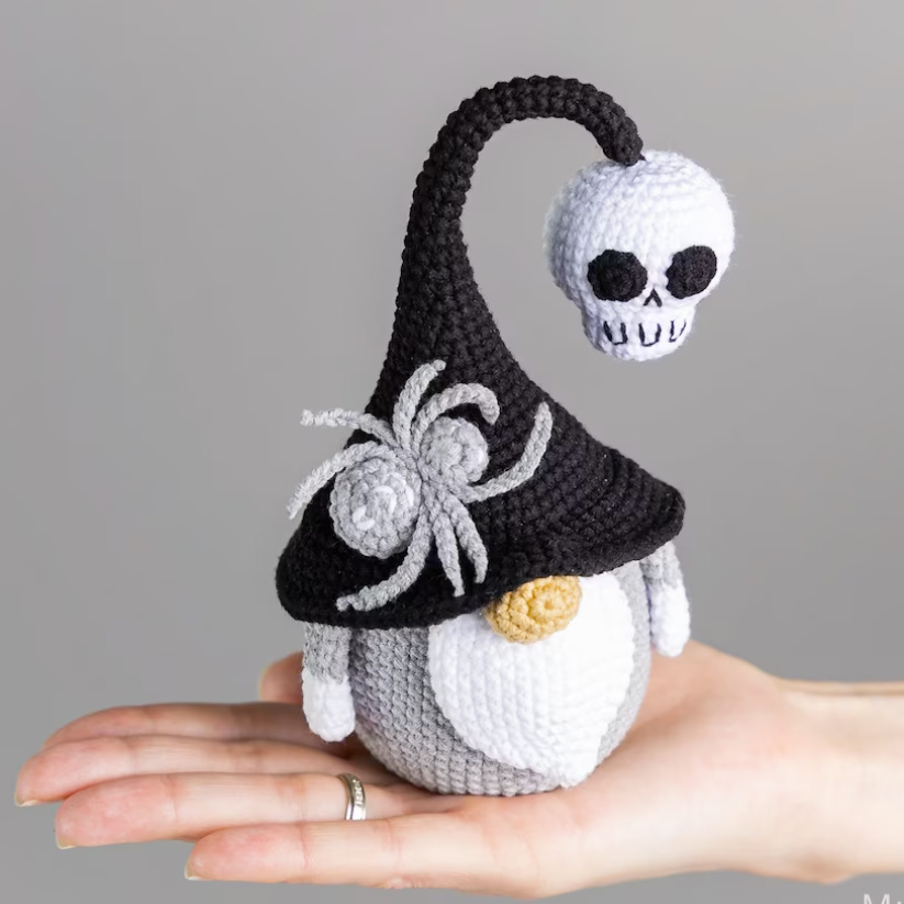 Halloween Gnome and Skull Crochet Pattern by Mufficorn 1 Halloween Gnome and Skull Crochet Pattern