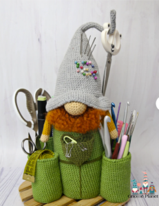 Crochet organizer gnome pattern
