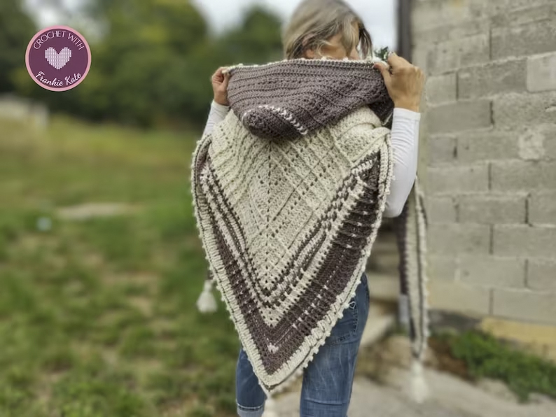 Nova Hooded Triangle