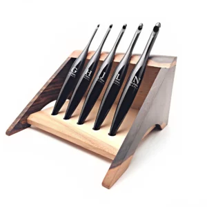 Onyx Streamline Metal Crochet Hooks