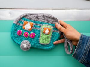Camper Clutch crochet pattern kit