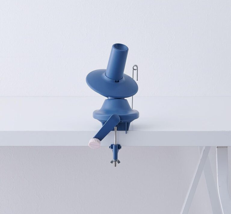 Clover Yarn Ball Winder