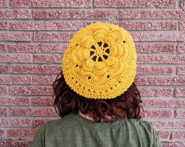 Slouchy Flower Beret Pattern