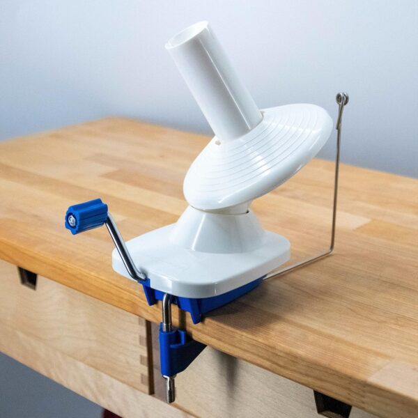 hand operated yarn ball winder