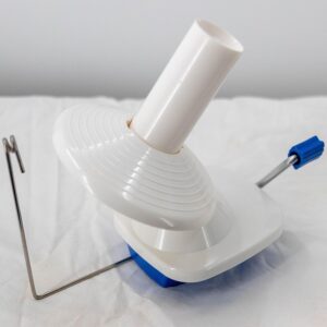 hand operated yarn ball winder