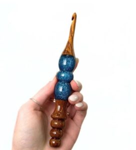 Sparkle Rosewood Crochet Hook