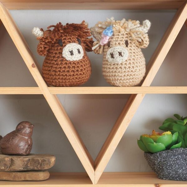 Highland Cows Crochet Book