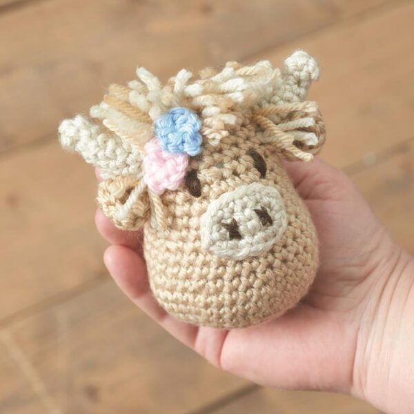 Highland Cows Crochet Book