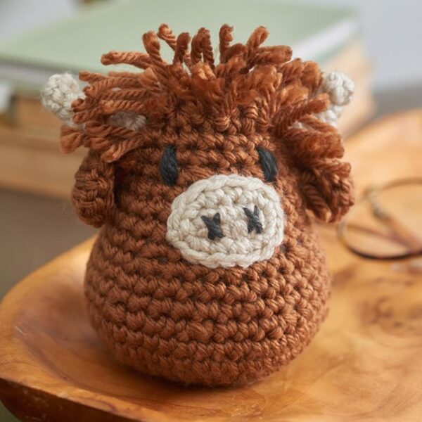 Leisure Arts Highland Cows Crochet Book - Image 7