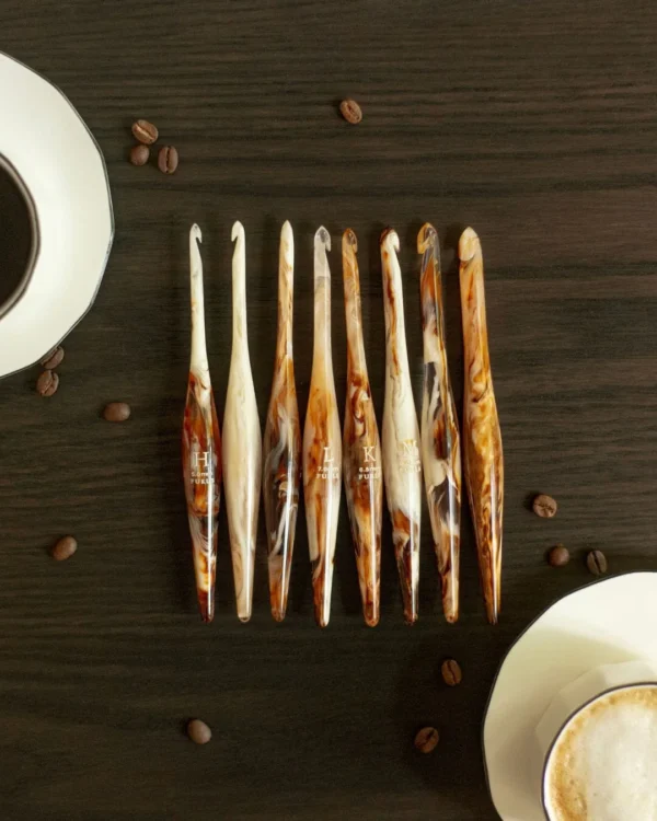 Latte Streamline Crochet Hook