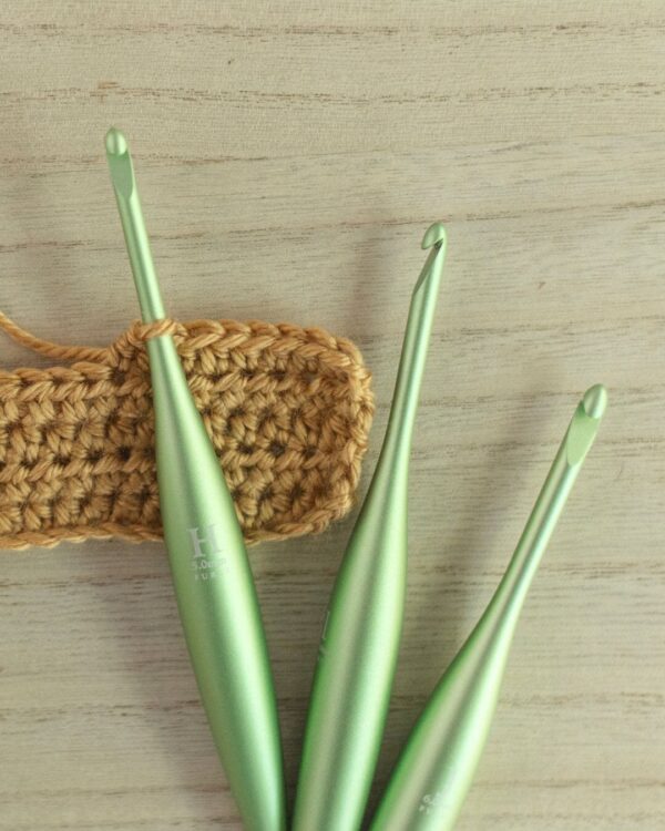 Streamline Metal Pistachio Crochet Hook