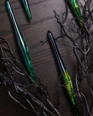 Vixen Streamline Resin Crochet Hook