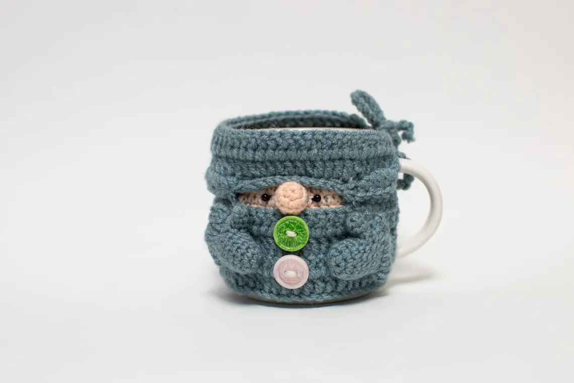 Gnome Crochet Mug Cozy Pattern: Winter Holiday Set from BlinkYarnCrafts 3 Gnome Crochet Mug Cozy Pattern