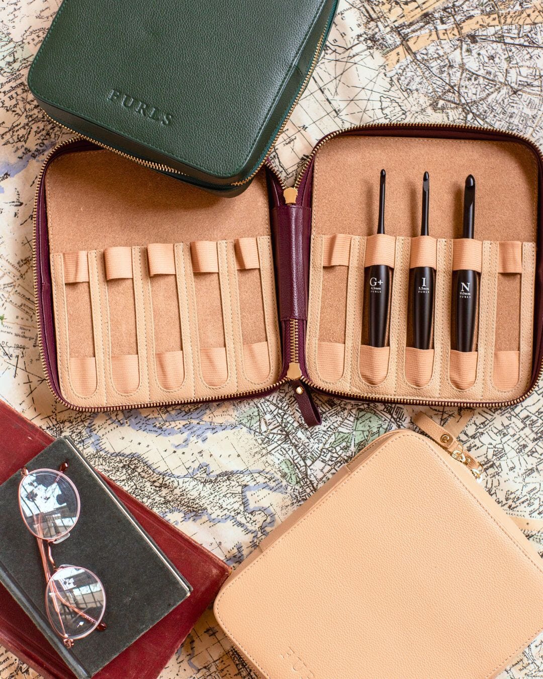 Safekeep 10 Hook Leather Travel Case 1 Safekeep 10 Hook Leather Travel Case